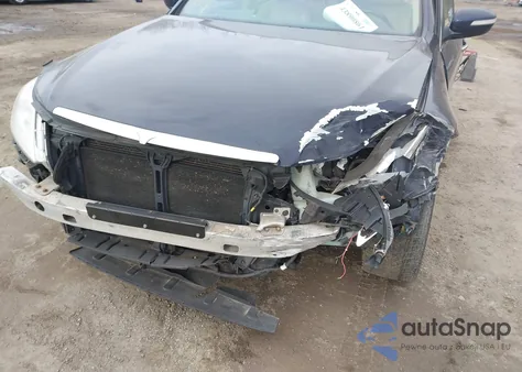 2009 Hyundai Genesis 4.6 z USA, uszkodzony, nr VIN KMHGC46FX9U032514